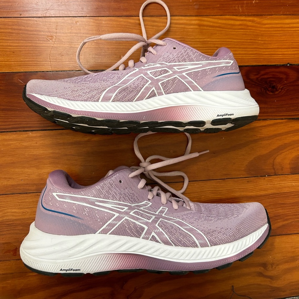 ASICS amplifoam